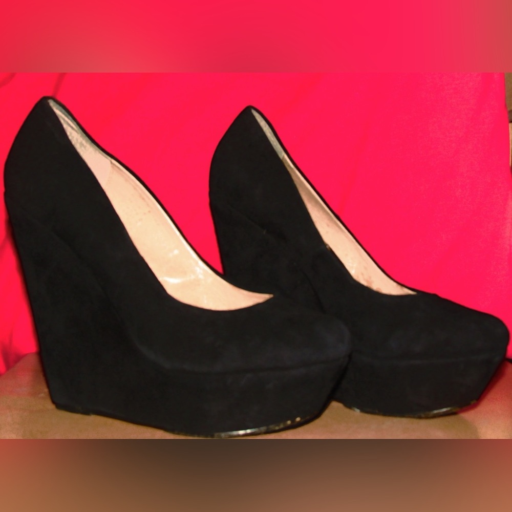 Aldo Black Wedge Shoes for Chic Style